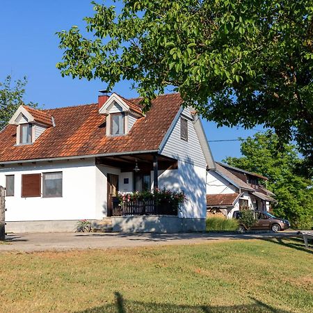 Farmstay Kotic 슬루니 외부 사진