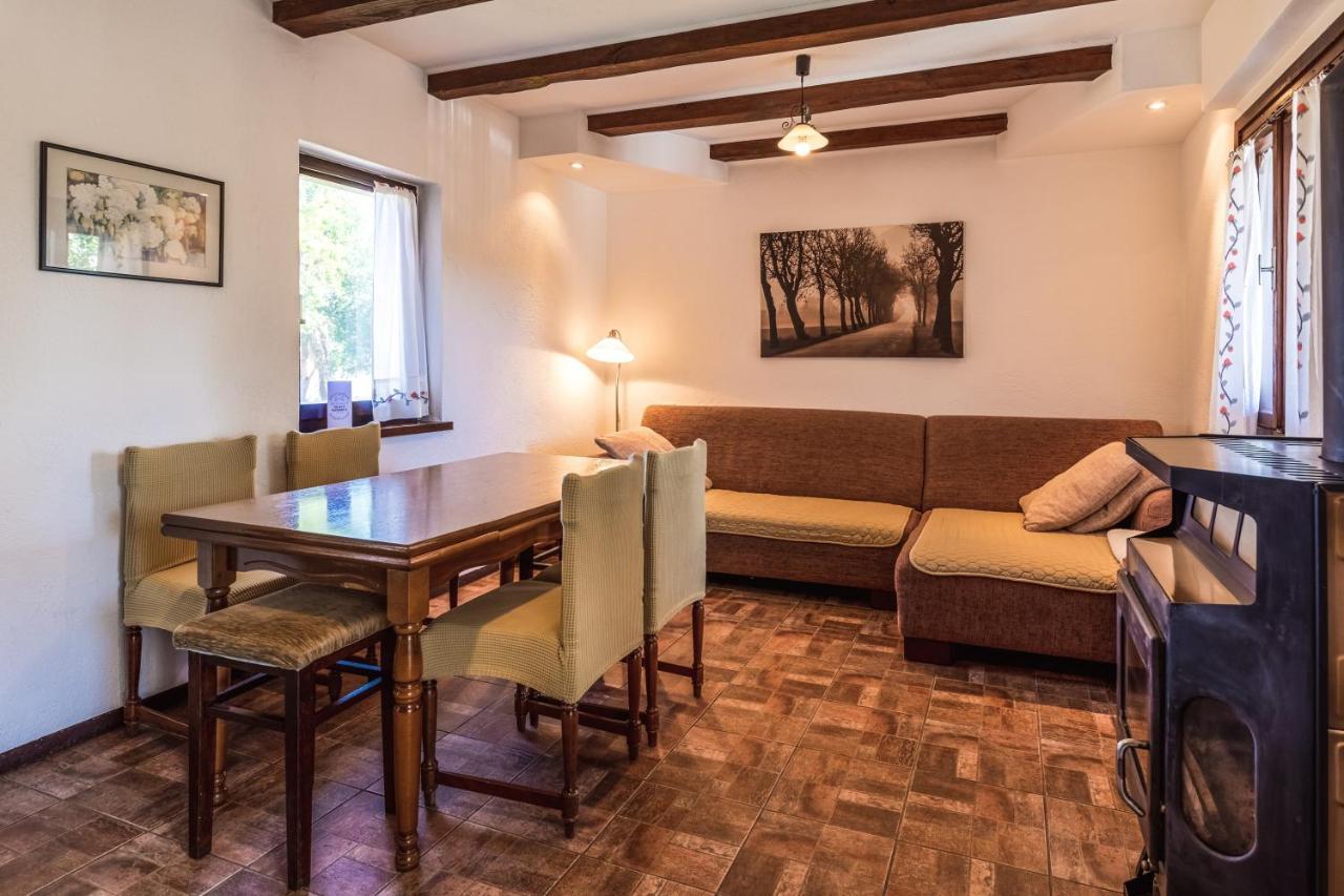 Farmstay Kotic 슬루니 외부 사진