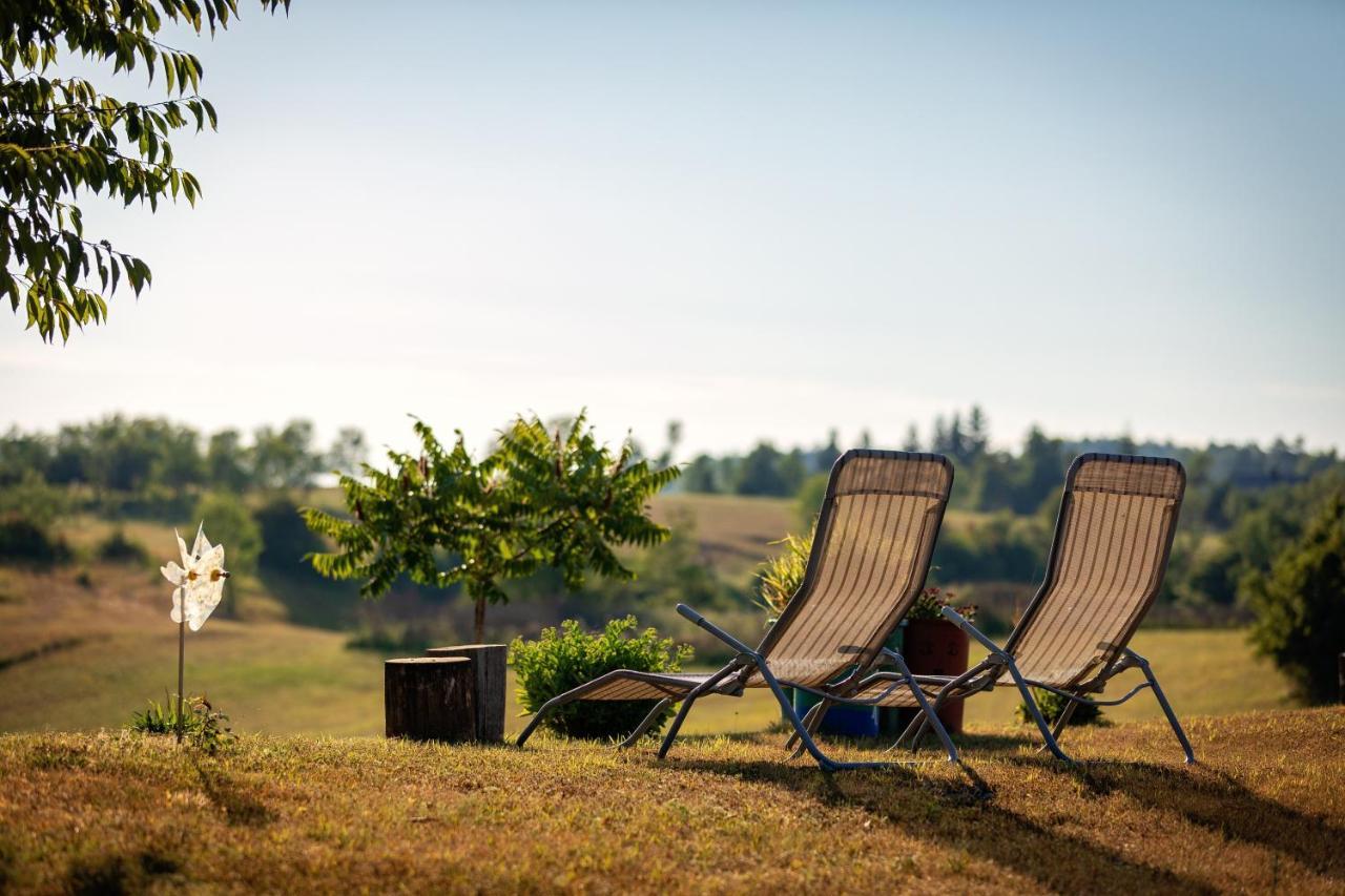 Farmstay Kotic 슬루니 외부 사진