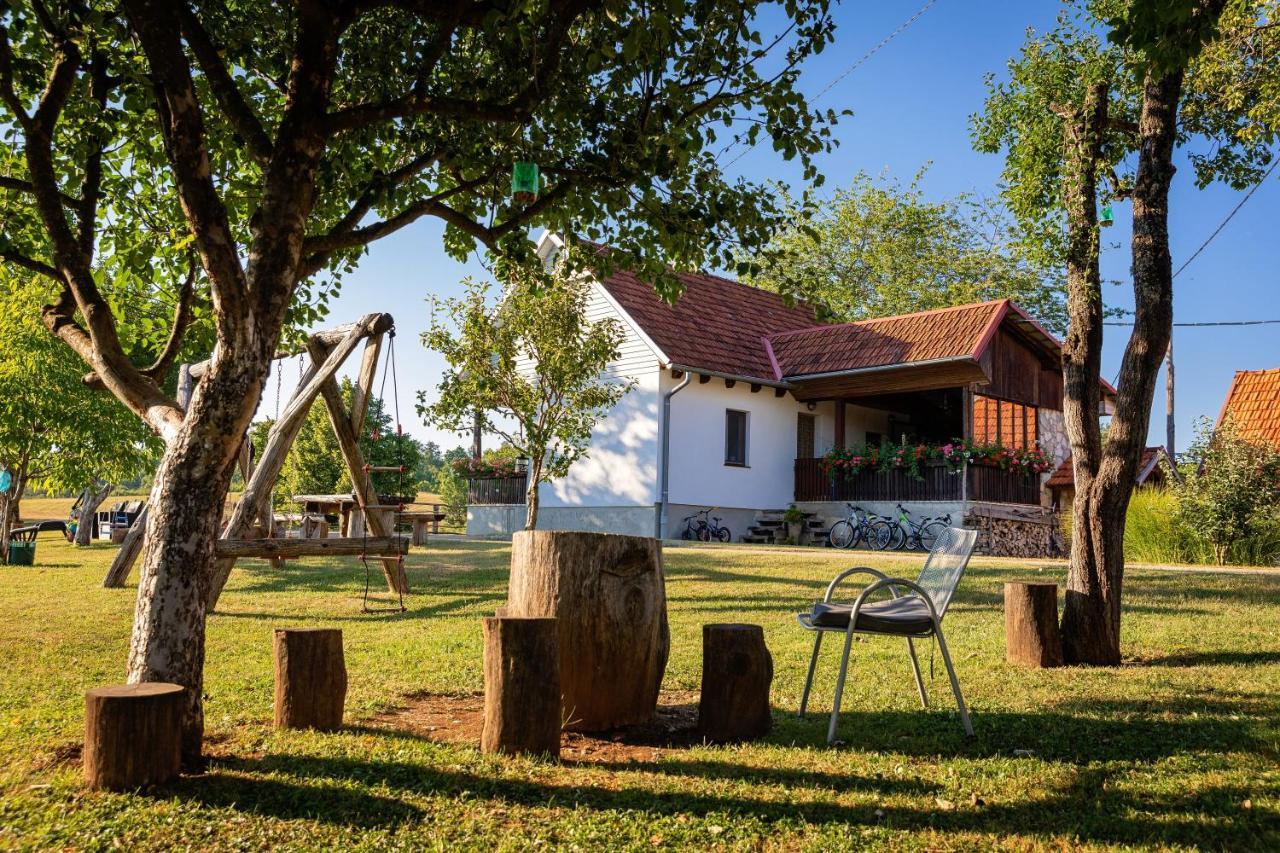 Farmstay Kotic 슬루니 외부 사진