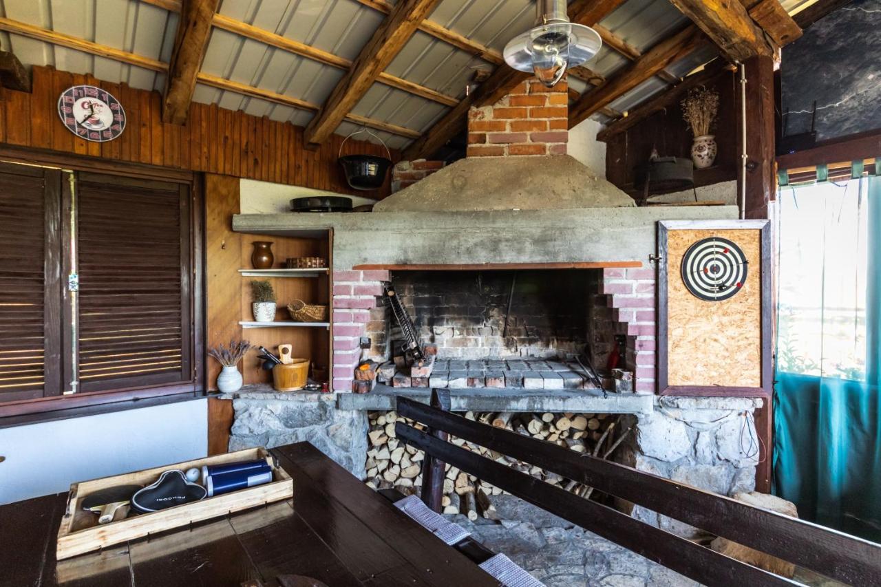Farmstay Kotic 슬루니 외부 사진