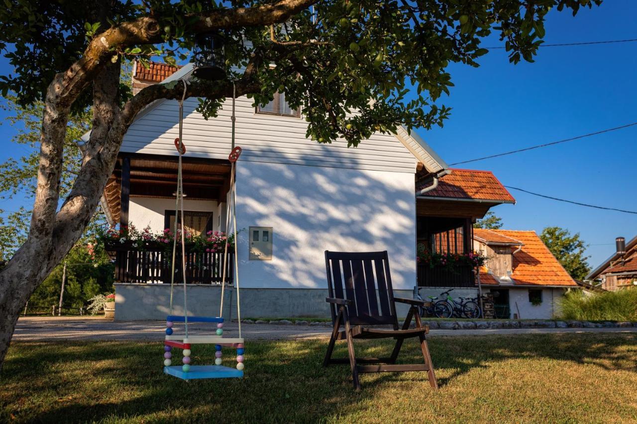 Farmstay Kotic 슬루니 외부 사진