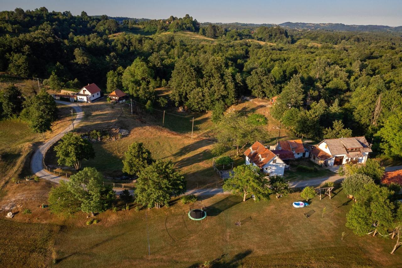 Farmstay Kotic 슬루니 외부 사진