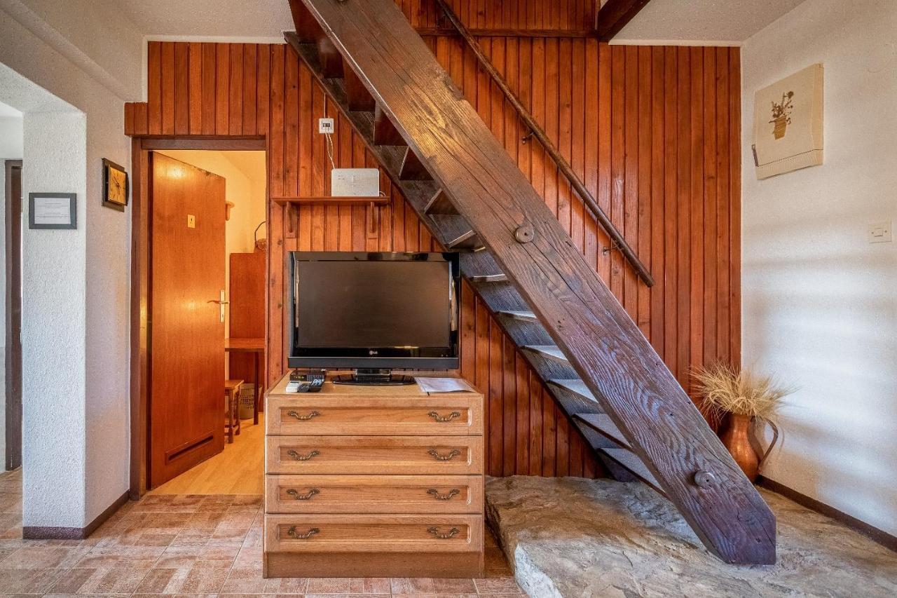 Farmstay Kotic 슬루니 외부 사진